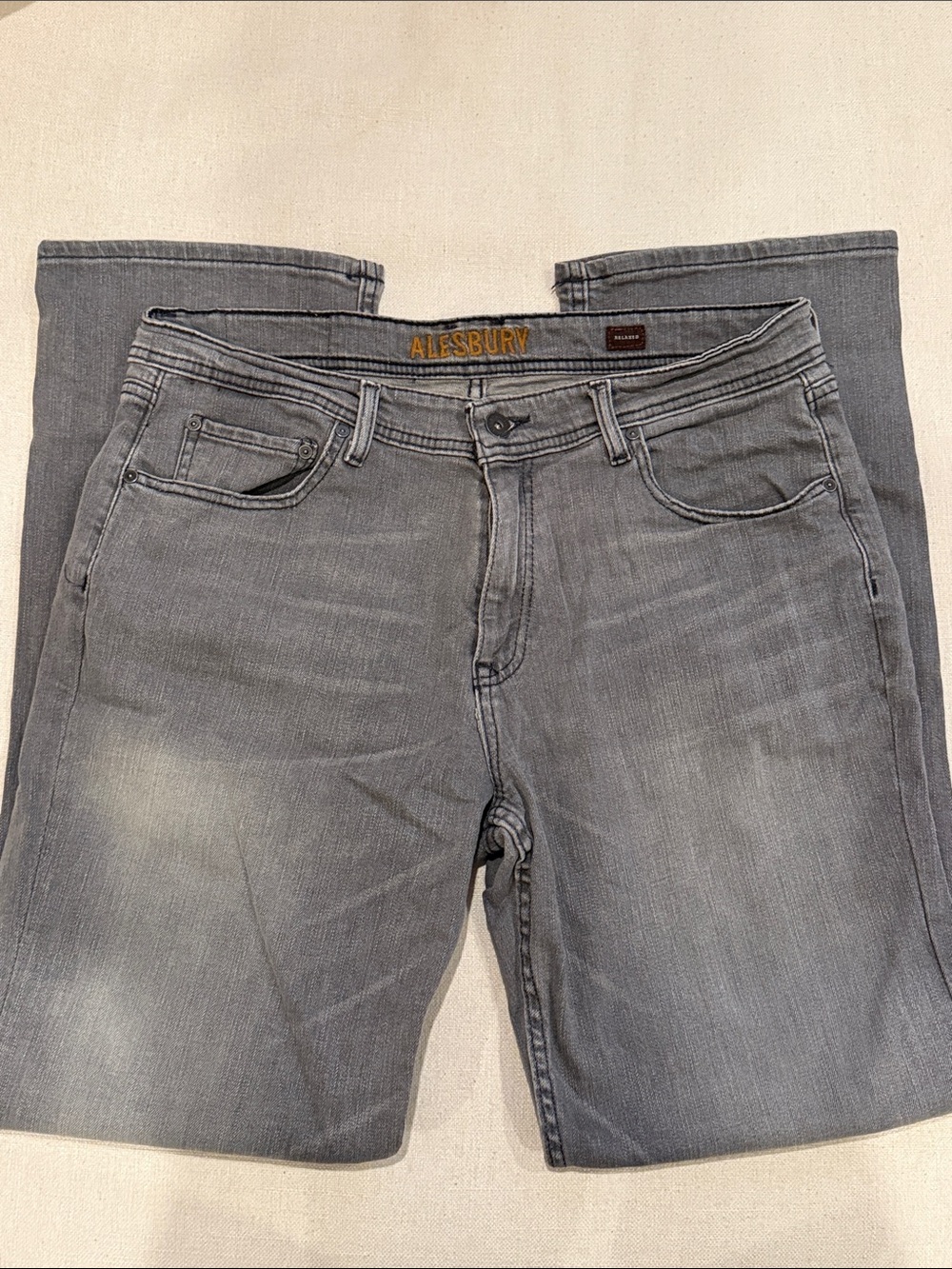 Alesbury Men’s Slim Straight Jeans in Gray